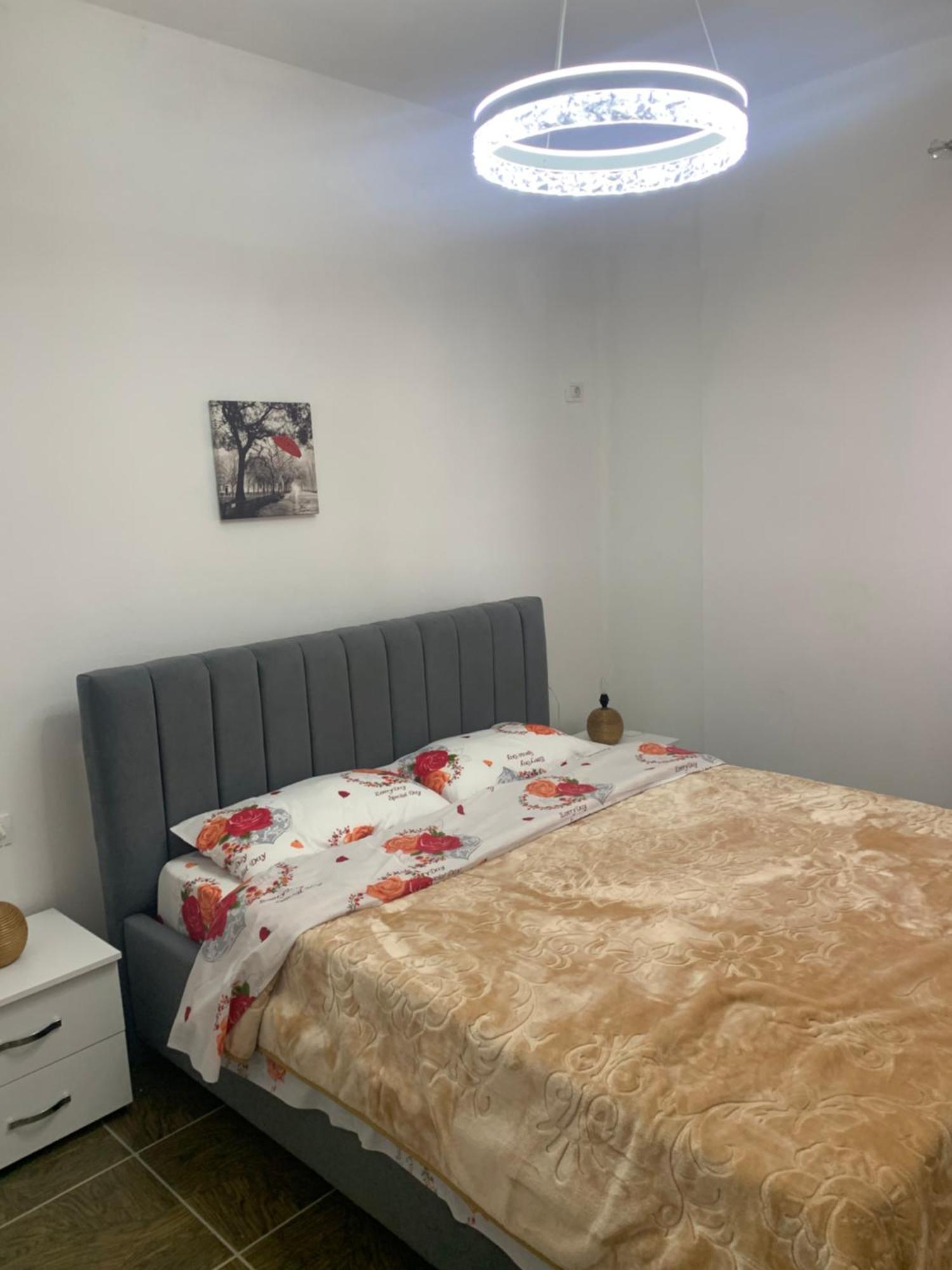 Adriatik Apartaments Sarandë Buitenkant foto