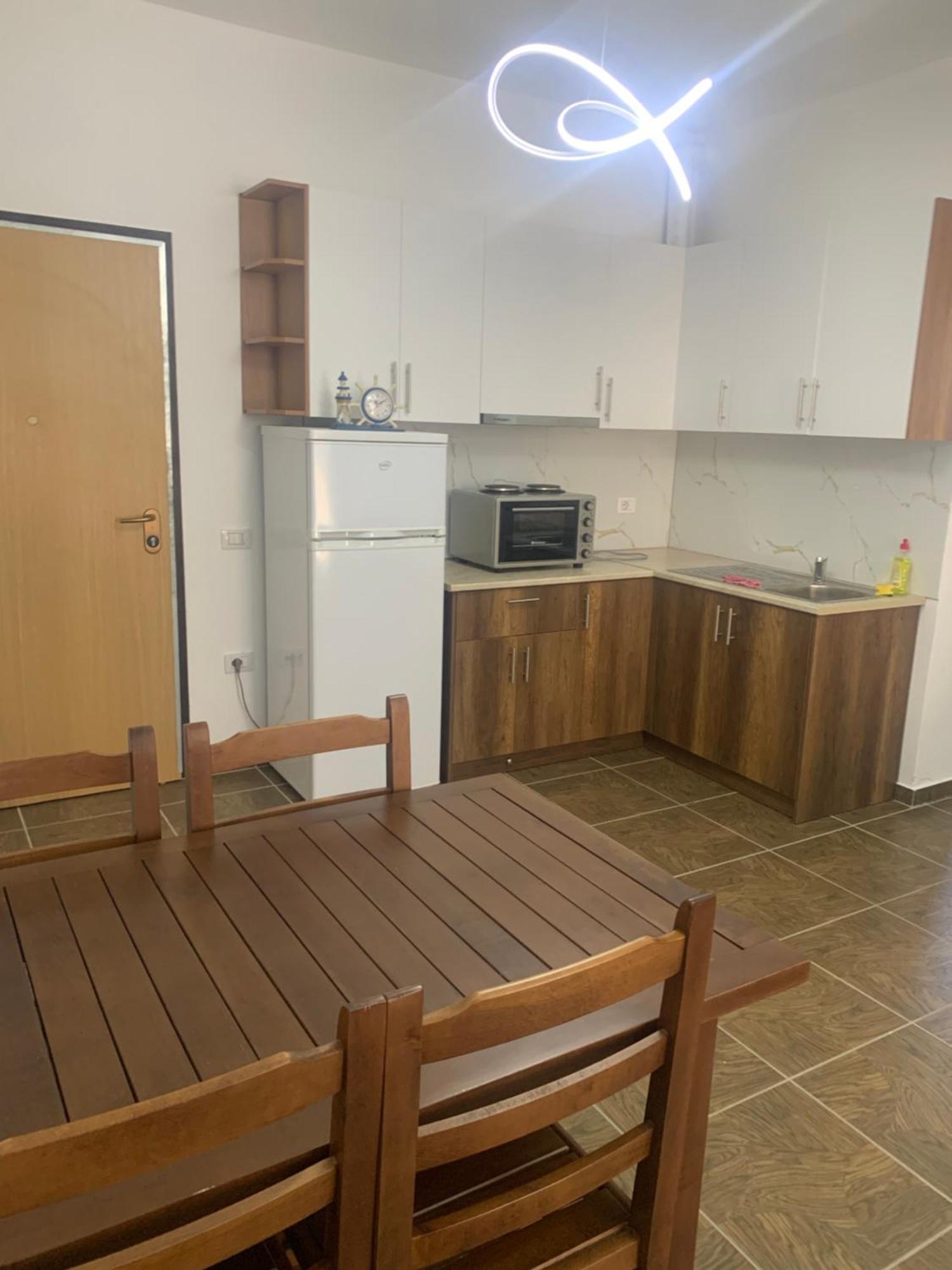 Adriatik Apartaments Sarandë Buitenkant foto