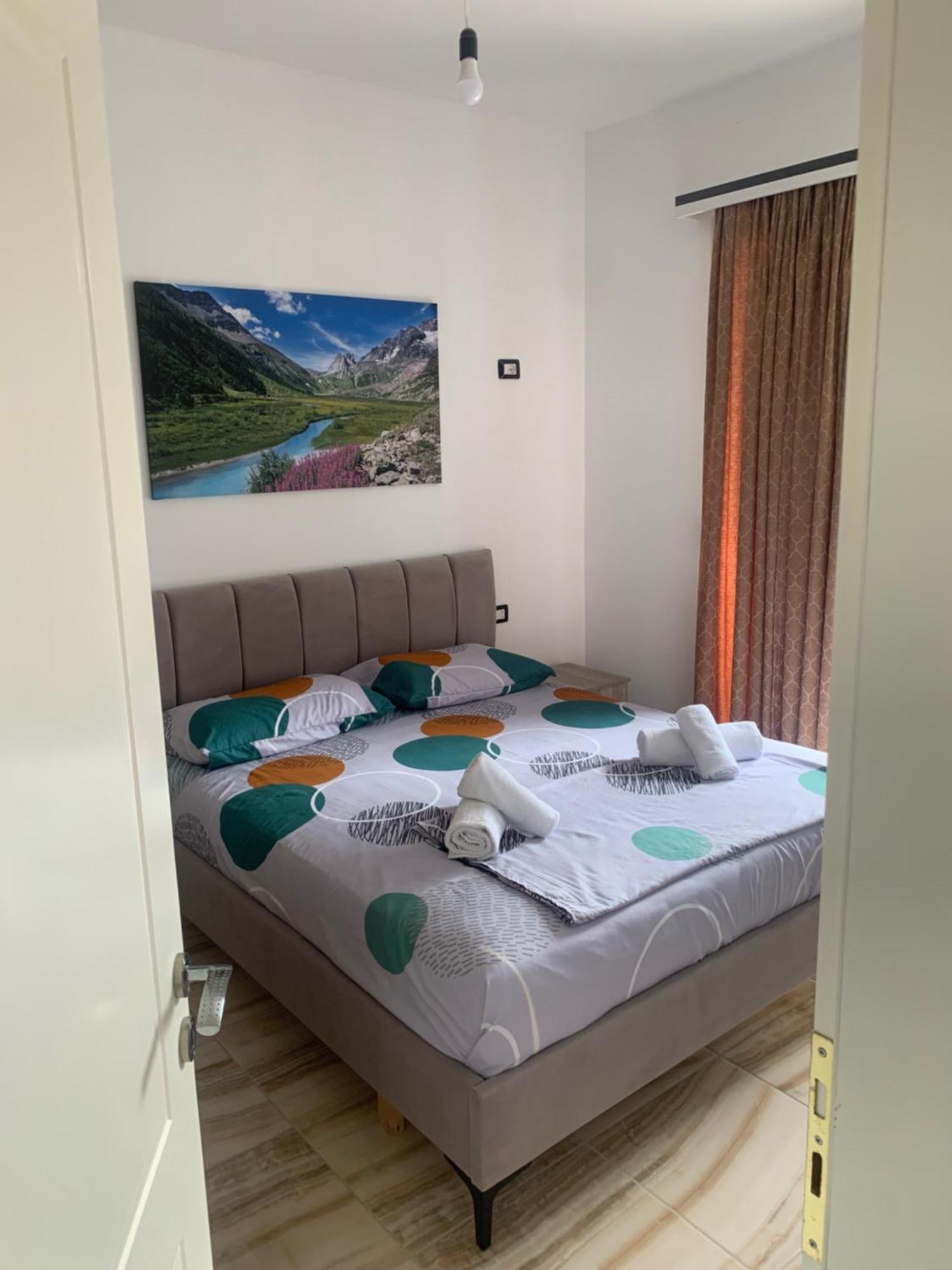 Adriatik Apartaments Sarandë Buitenkant foto