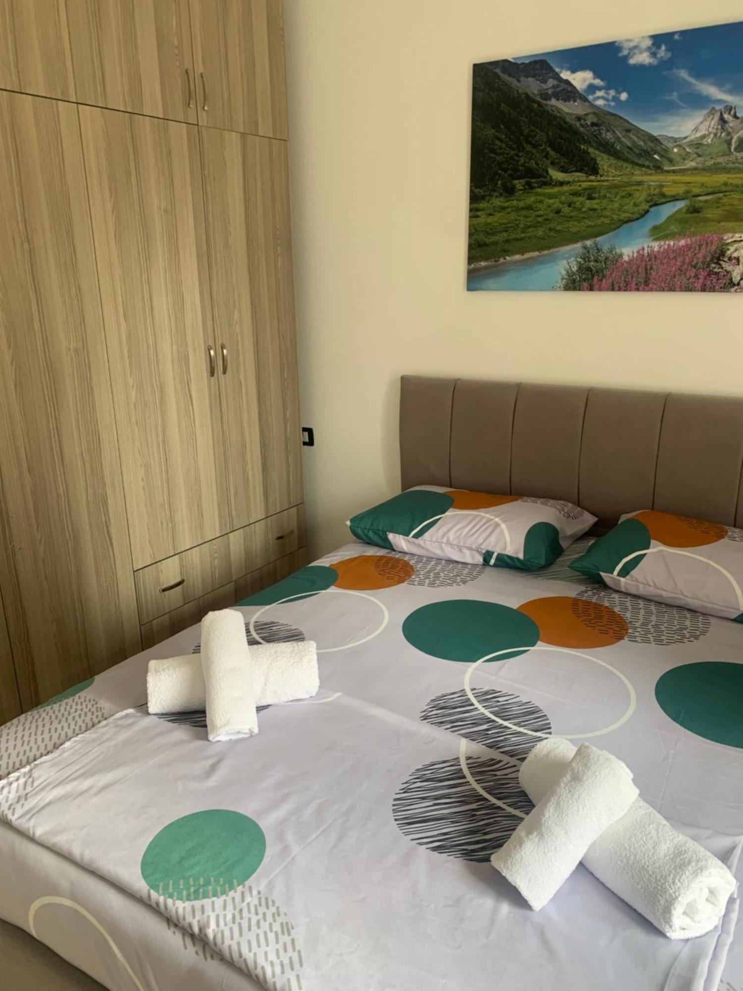 Adriatik Apartaments Sarandë Buitenkant foto